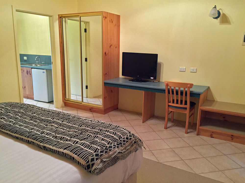 คูนาวาร์รา เพลส Motel ภายนอก รูปภาพ